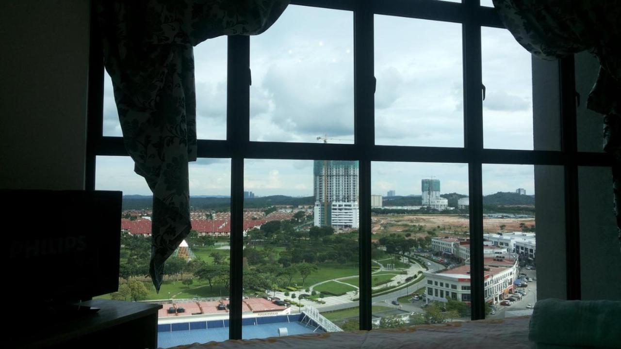 Luxe Suites at Skyloft Johor Bahru Extérieur photo