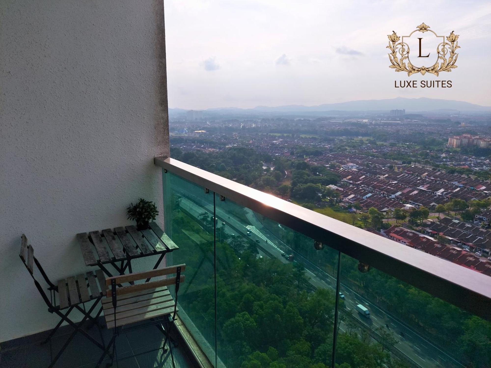 Luxe Suites at Skyloft Johor Bahru Extérieur photo